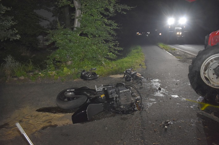 POL-STD: 26-jähriger Motorradfahrer bei Unfall in Drochtersen schwer verletzt