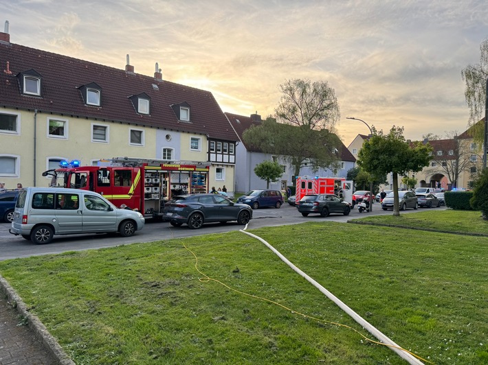 FW-DO: FW-DO: Feuer in einem Mehrfamilienhaus in Renninghausen