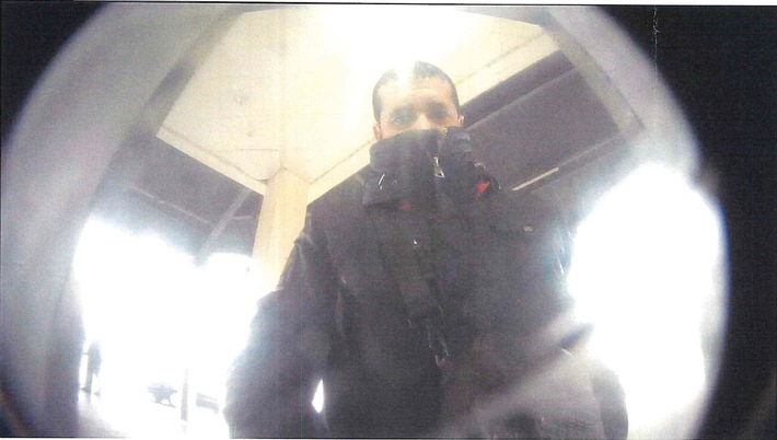 LPI-G: Öffentlichkeitsfahndung nach Diebstahl von Geldbörse und Computerbetrug - Fotos des Täters