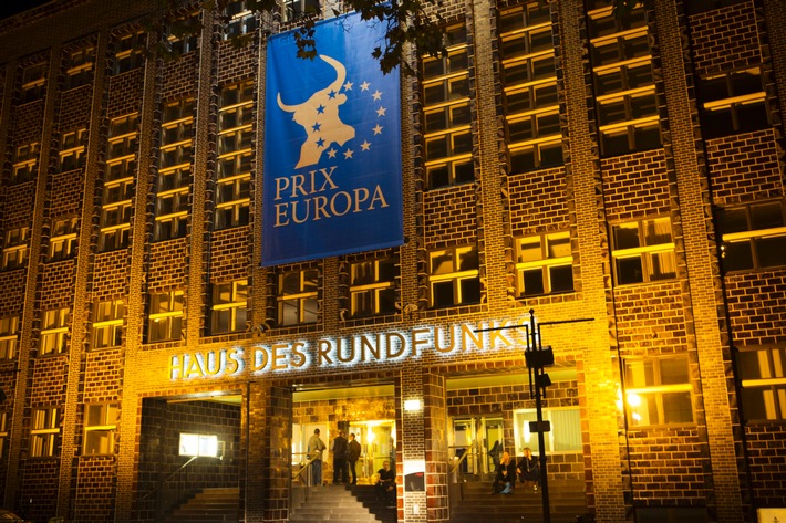 30 Jahre PRIX EUROPA / Medienfestival startet mit Appell von rbb-Intendantin - Rekordbesuch erwartet