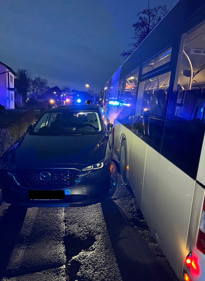 FW-EN: Verkehrsunfall mit Linienbus und Unterstützung Rettungsdienst