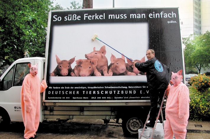 Deutscher Tierschutzbund startet zum Welttierschutztag bundesweite Plakataktion gegen die gesetzlich sanktionierte Tierqual in deutschen Schweineställen