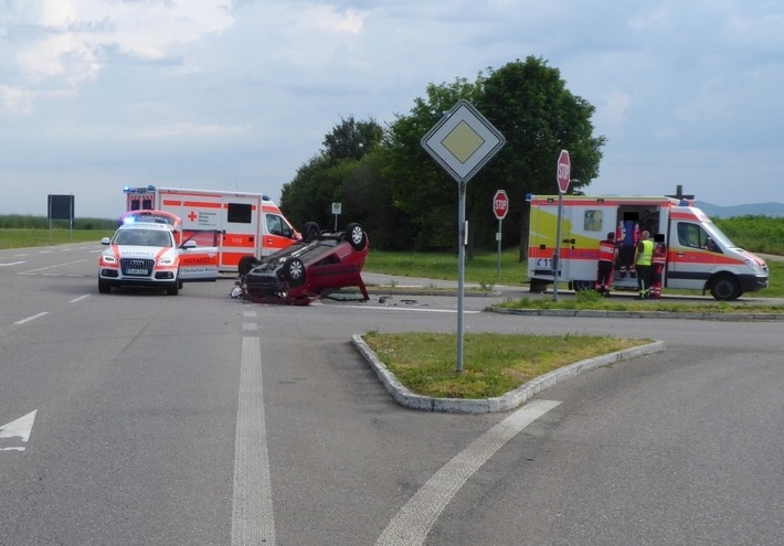 POL-FR: Bad Krozingen - Schwerer Unfall auf der B3