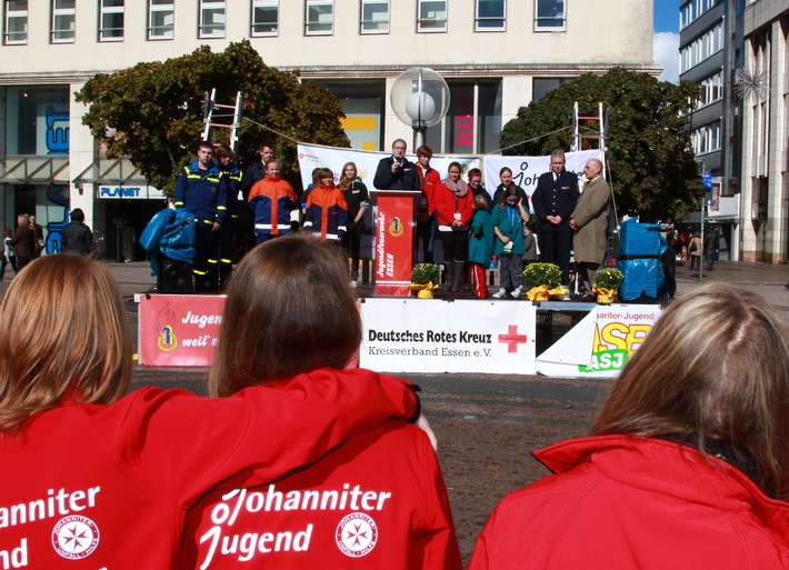 FW-E: "Helfen macht Spaß", Tag der Jugend auf dem Kennedyplatz war ein toller Erfolg