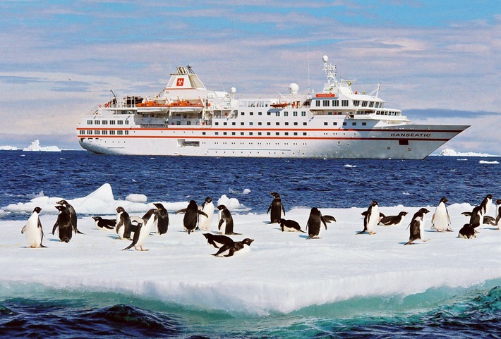 MS HANSEATIC zum "Schiff des Jahres 2009" gekürt