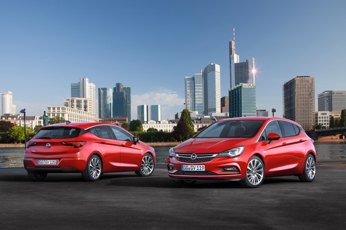 Opel auf der 66. Internationalen Automobil-Ausstellung / Kompakt-Klasse-Zukunft: Der neue Opel Astra und Opel OnStar (FOTO)