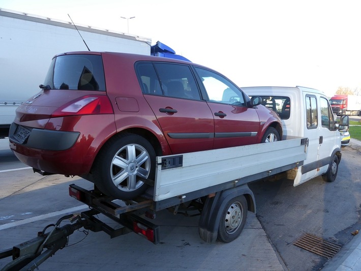 POL-OH: Katastrophale Mängel: Autobahnpolizei Bad Hersfeld zieht Fahrzeuggespann aus dem Verkehr