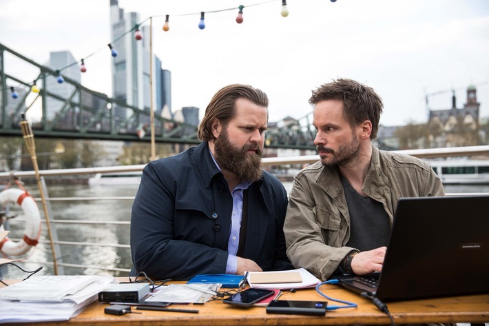 "Ein Fall für zwei" geht in die dritte Runde / Wanja Mues und Antoine Monot, Jr. als Anwalt-Detektiv-Duo erneut im ZDF (FOTO)