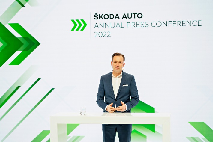 ŠKODA AUTO Jahrespressekonferenz: Bilder und Reden auf dem ŠKODA Storyboard