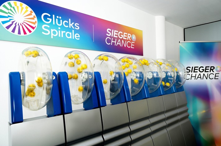 Zusatzlotterie Sieger-Chance beschert GlücksSpirale-Spielteilnehmer/in aus Nordrhein-Westfalen 5.000 Euro monatlich, zehn Jahre lang