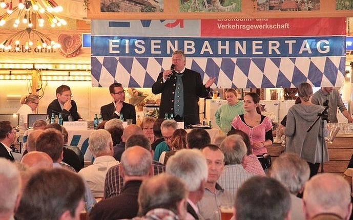 EVG-Chef Martin Burkert lädt zum 13. Eisenbahnertag nach Nürnberg