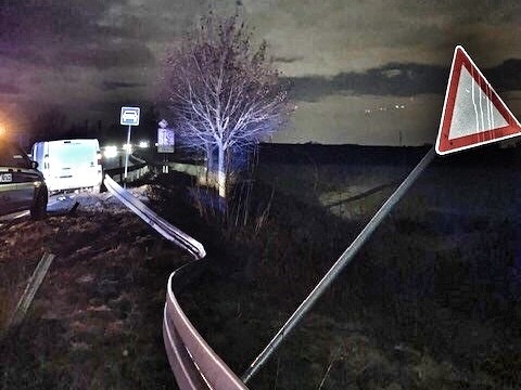 POL-WE: B3 bei Karben: Zeugen nach Unfall am &quot;Knoten Null&quot; gesucht!