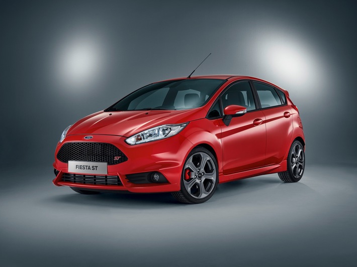 Top-Performance trifft Top-Praktikabilität: Ford bietet sportlichen Fiesta ST jetzt auch als 5-Türer an