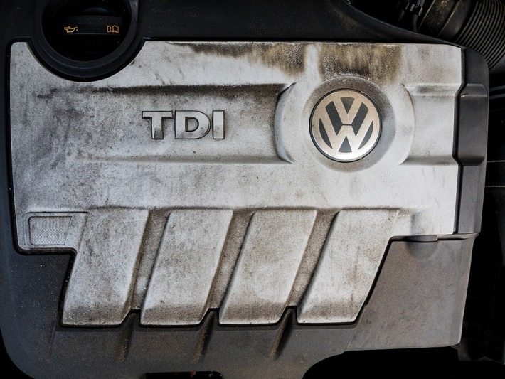 Bahnbrechendes Urteil zur Verjährung im VW Abgasskandal / Landgericht Trier: Verjährung von Schadensersatzansprüchen gegen VW möglicherweise erst Ende 2022 / Landgericht: Verjährung von Ansprüchen im VW Abgasskandal möglicherweise erst Ende 2022 (Bild ausschließlich zur redaktionellen Nutzung). Weiterer Text über ots und www.presseportal.de/nr/122701 / Die Verwendung dieses Bildes ist für redaktionelle Zwecke honorarfrei. Veröffentlichung bitte unter Quellenangabe: "obs/Dr. Lehnen & Sinnig | Rechtsanwälte PartG mbB/Shanti Hesse (Shutterstock.com)"