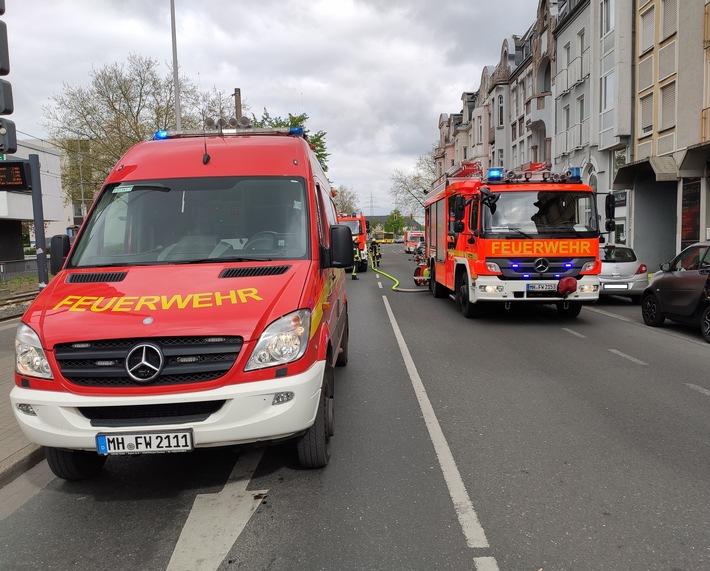 FW-MH: Feuer im Bereich der Friedrich-Ebert-Straße - keine Verletzten #fwmh