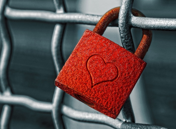 Online-Dating: Corona-Realisten und "Querdenker" können nicht miteinander