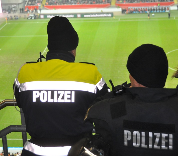 POL-PPWP: FCK - 1860 München ohne Probleme für die Polizei