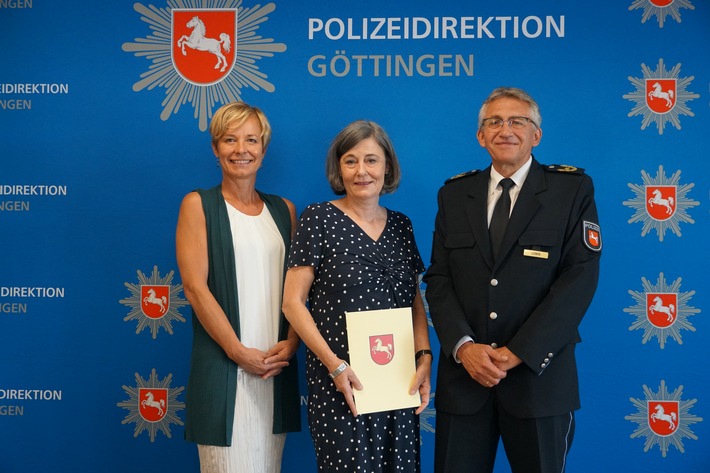 POL-GOE: Abschied in den Ruhestand: Leiterin der Abteilung 2, Karin Gedaschko, verlässt die Polizeidirektion Göttingen