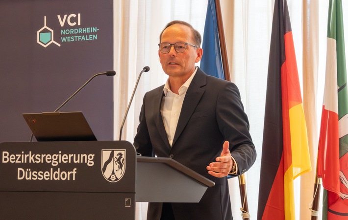 Chemie- und Pharmatag NRW 2026: Branche diskutiert Europas Zukunft und wählt Vorstand für die kommenden zwei Jahre