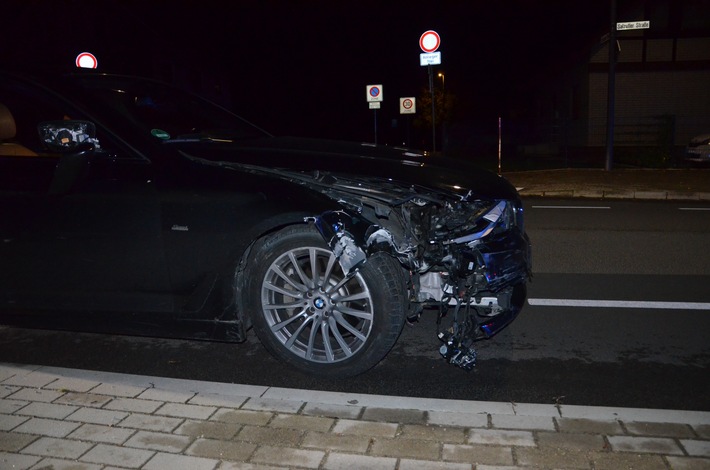 POL-HF: Fahrt endet in Bauzaun- Verkehrskommissariat hat Ermittlungen aufgenommen