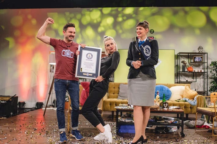 "72h Talkshow-Weltrekord": funk-Hosts Ariane Alter und Sebastian Meinberg talken sich ins Guinness-Buch der Rekorde