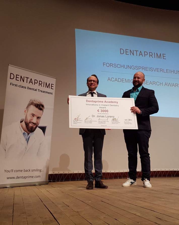 Forschungspreis Zahnmedizin 2019 verliehen: Zirkonimplantate haben Biss / Privatdozent Dr. Dr. Jonas Lorenz vom Universitätsklinikum Frankfurt/Main erhält Forschungspreis in Varna
