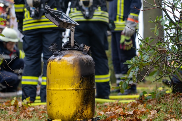 FW Flotwedel: Gemeldeter Zimmerbrand in Offensen endet glimpflich