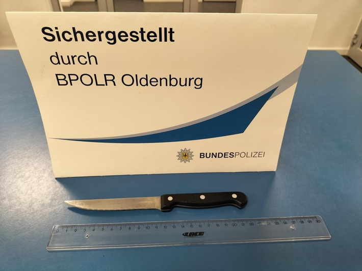 BPOL-BadBentheim: Messermann versetzt Bahnreisende in Angst und Schrecken