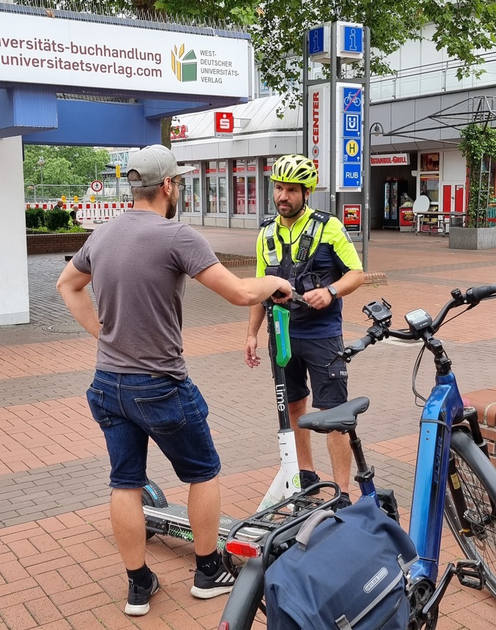 POL-BO: Ein E-Scooter ist ein Kraftfahrzeug und kein Spielzeugroller! Schwerpunktaktion der Bochumer Polizei im Rahmen von "Bochum Total"