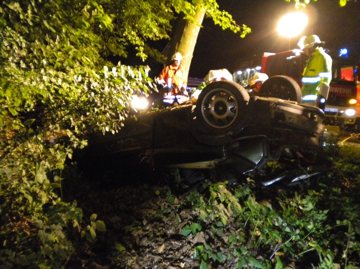 POL-HM: Verkehrsunfall mit einer schwer verletzten Person