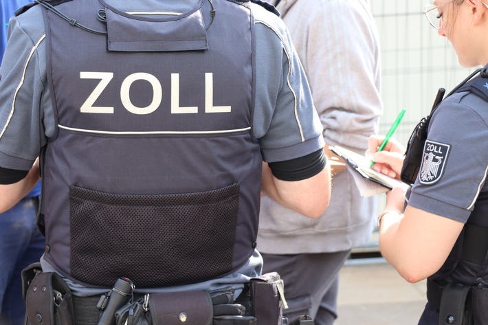 HZA-BI: Bielefelder Zoll nimmt an einer der größten grenzüberschreitenden Prüfaktionen in der Europäischen Union teil/Illegale Beschäftigung und zahlreiche Mindestlohnverstöße aufgedeckt