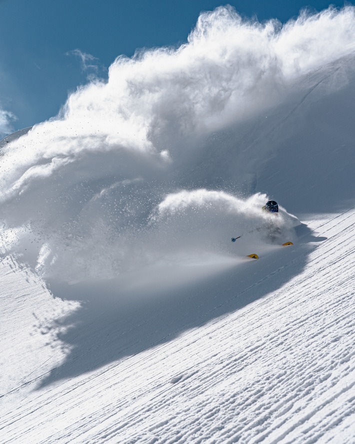 Sam_Anthamatten_Shoot_Verbier_©Frederik_Kalbermatten_165-2 (2).jpg