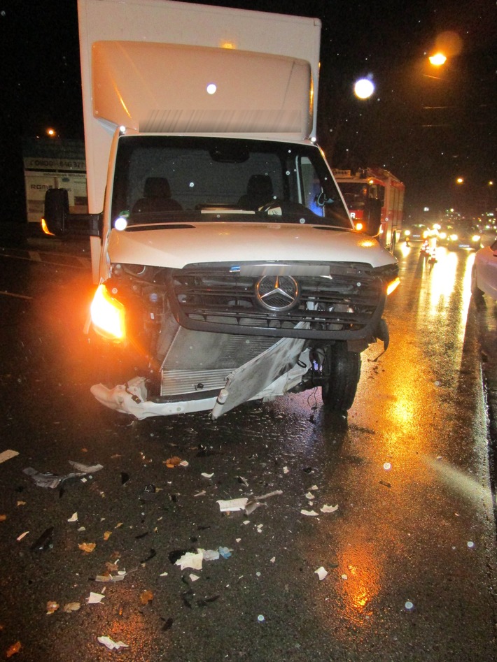 POL-KS: Folgemeldung: Unfall auf Holländischer Straße sorgte für mehr als zwei Stunden für Behinderungen