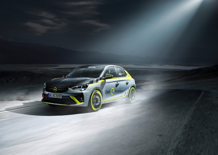 Weltpremiere auf der IAA: Opel präsentiert als erster Hersteller ein elektrisches Rallyeauto (FOTO)
