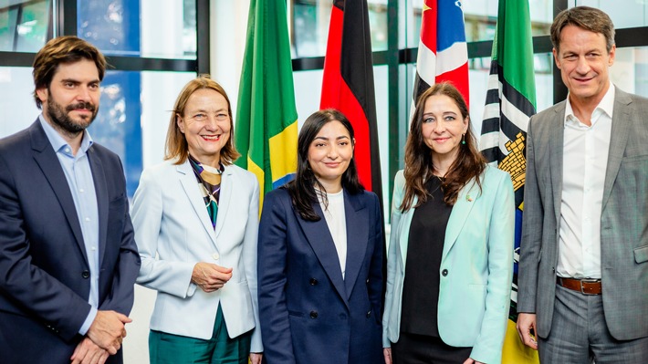 Deutsche Bundesministerin stärkt Partnerschaft zwischen Brasilien und Deutschland bei Besuch von Schmersal in Boituva