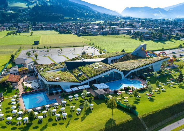 Starkes System für ein außergewöhnliches Gründach / Therme Amadé zum Gründach des Jahres 2025 gewählt