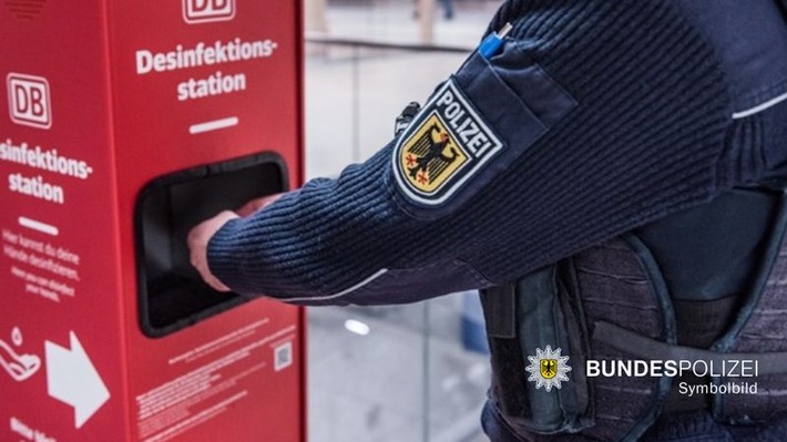 Bundespolizeidirektion München: Bundespolizist bei tätlichem Angriff verletzt - 52-Jähriger versetzt Beamten Kopfstoß