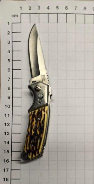 BPOL NRW: Bundespolizei findet Springmesser bei einem 15-Jährigen