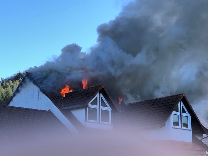 POL-PDKL: Brand eines Einfamilienhauses