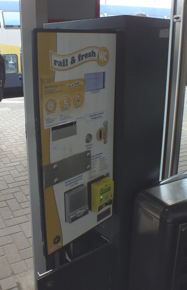 BPOL-HB: Toilettenautomat im Bahnhof Lüneburg aufgebrochen - Sachschaden 9000 Euro
