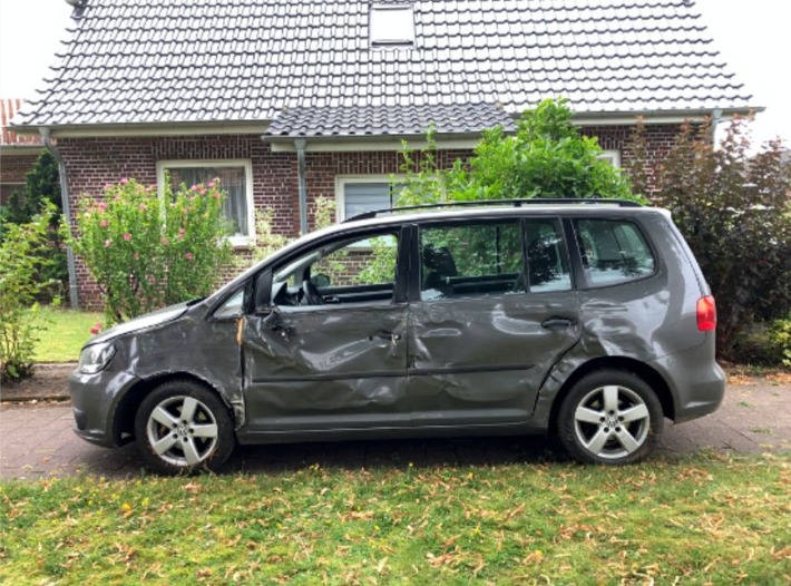 POL-STD: Unbekannter Autofahrer verursacht Unfall in der Nähe von Ahlerstedt und flüchtet - Polizei sucht Verursacher und Zeugen