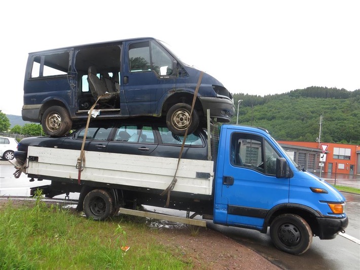 POL-PDTR: Überladener LKW mit betrunkenem Fahrer gestoppt