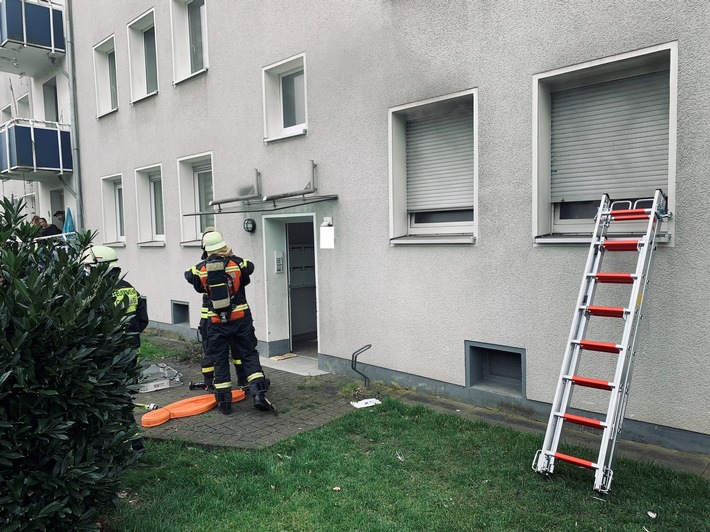 FW-GLA: Wohnungsbrand in einem Sechsfamilienhaus