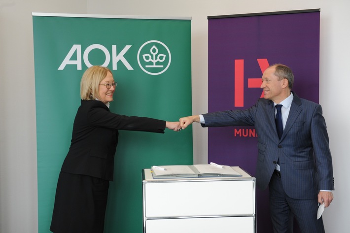 Helmholtz Munich und AOK starten gemeinsames Vorhaben für mehr Gesundheitskompetenz bei Kindern und Jugendlichen