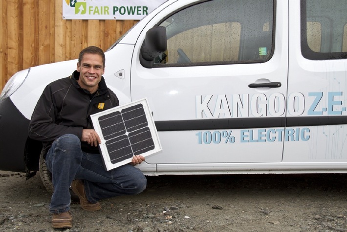 Renault achète de l&#039;électricité photovoltaïque à Renzo Blumenthal: L&#039;ex Mister Suisse livre du courant écologique destiné aux véhicules électriques de Renault