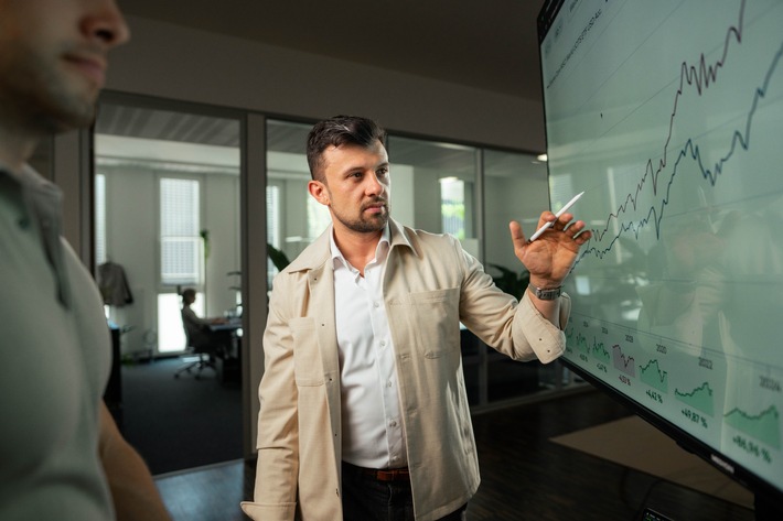 Aktivrente kommt – aber 1,5 Millionen Selbstständige bleiben außen vor: Was sie jetzt tun sollten