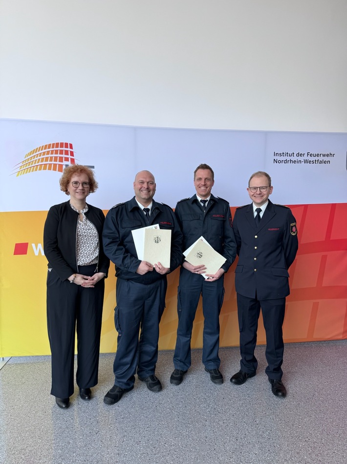 FW Dinslaken: Erfolgreich bestandene B IV-Ausbildung!