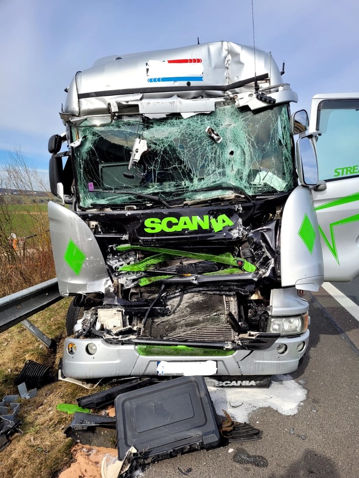 POL-VDKO: Schwerer Verkehrsunfall A 61 - Schlussmeldung