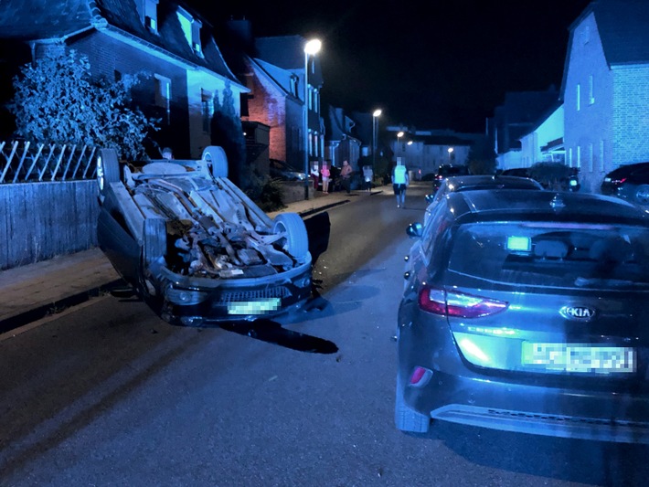 POL-AC: Auto landet auf dem Dach: Drei Personen verletzt