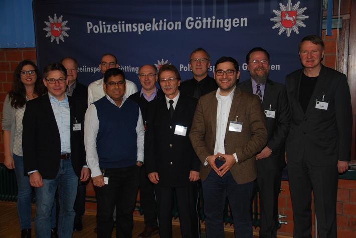 POL-GÖ: (750/2017) Expertentreffen der besonderen Art - Polizei und Staatsanwaltschaft veranstalten 4. Göttinger "Cybercrime Christmas Convention (C4)"